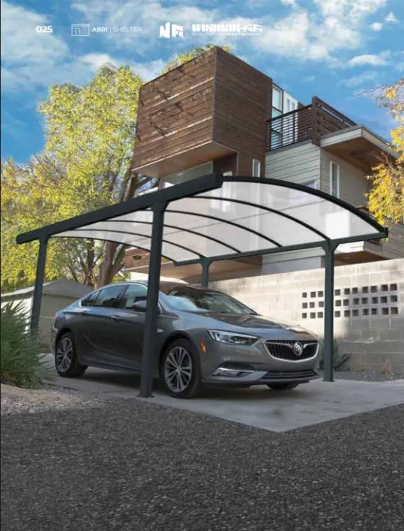 Installation d'un carport cintré dans l'allée d'une maison à Mirepoix, Foix, Tellez Menuiseries